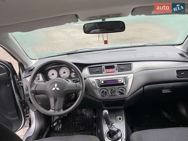 Седан Mitsubishi Lancer 2007 в Кременчуге