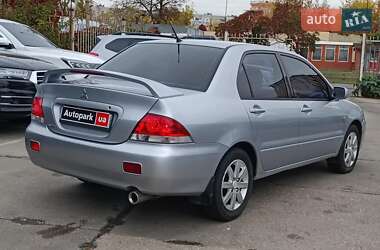 Седан Mitsubishi Lancer 2004 в 