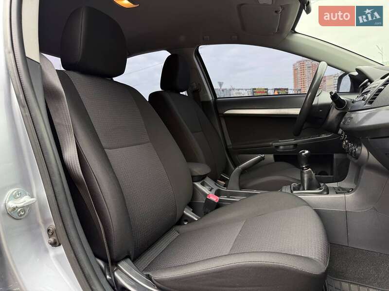 Седан Mitsubishi Lancer 2008 в Киеве