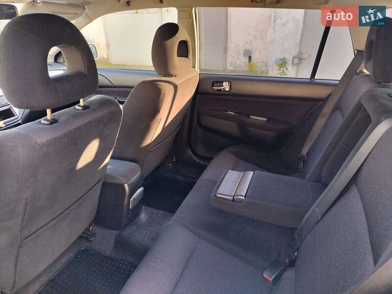 Універсал Mitsubishi Lancer 2006 в Чернівцях