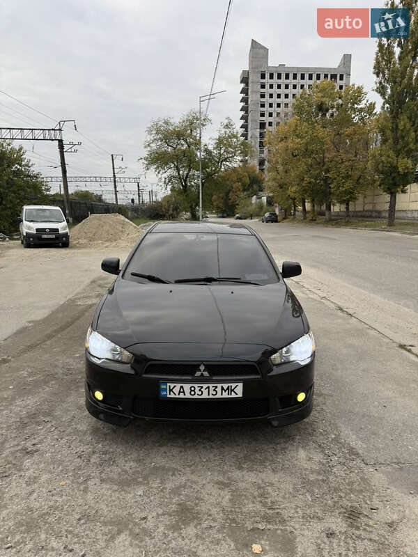 Седан Mitsubishi Lancer 2007 в Киеве