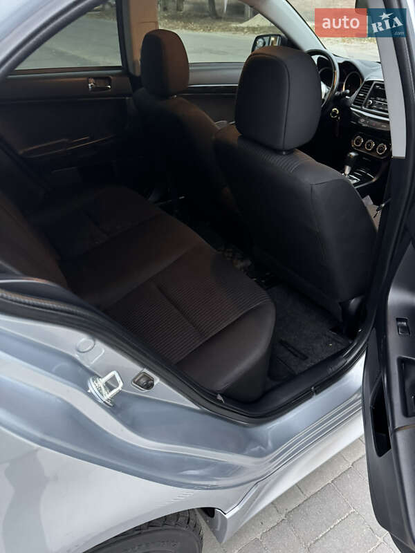 Седан Mitsubishi Lancer 2013 в Кобеляках