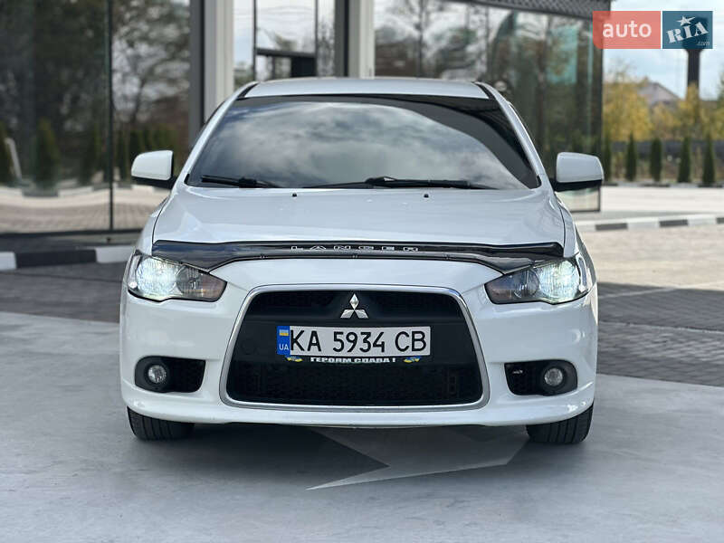 Седан Mitsubishi Lancer 2012 в Звягелі