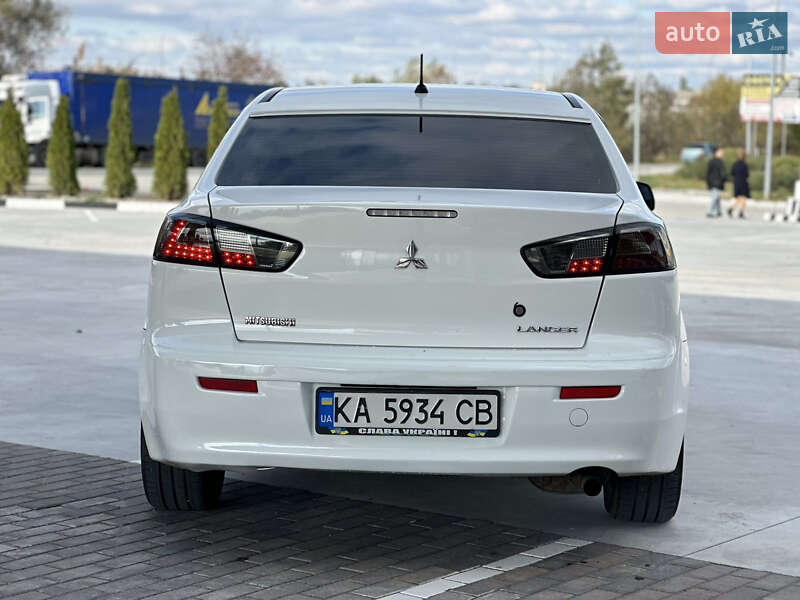 Седан Mitsubishi Lancer 2012 в Звягелі
