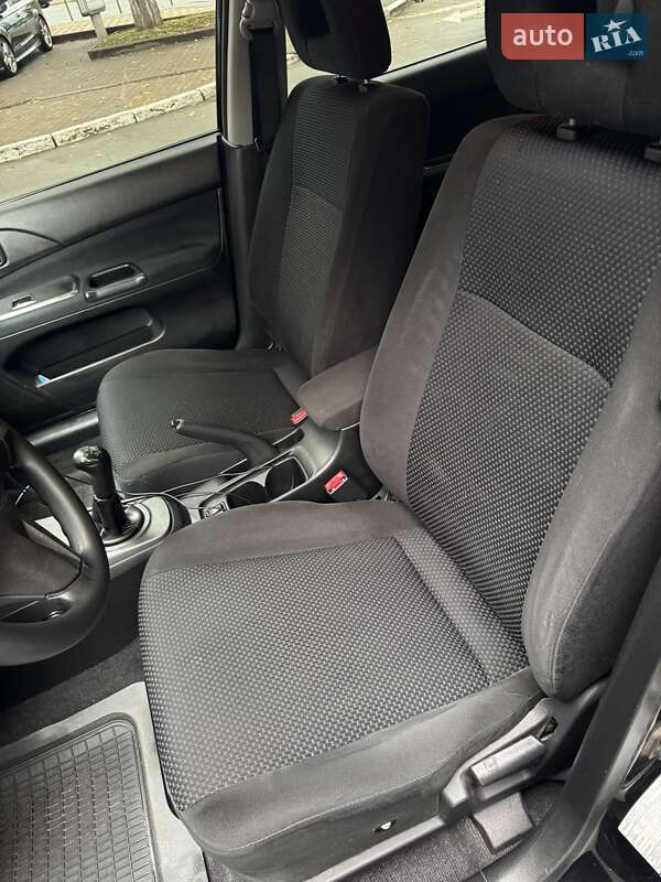 Седан Mitsubishi Lancer 2007 в Киеве фото 27 Седан Mitsubishi Lancer 2007 в Киеве