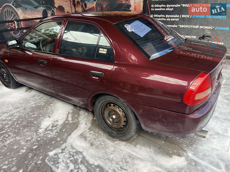 Седан Mitsubishi Lancer 1997 в Лиманському