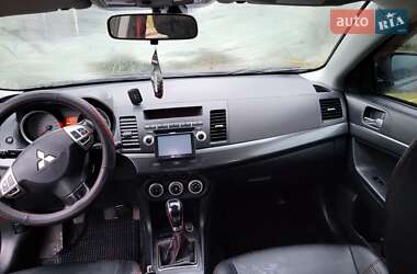 Седан Mitsubishi Lancer 2008 в  фото 12 Седан Mitsubishi Lancer 2008 в
