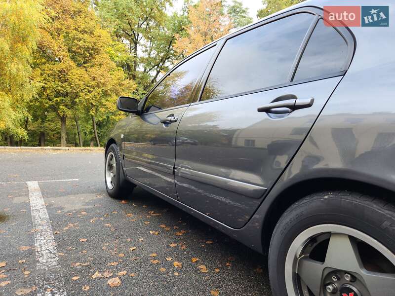 Седан Mitsubishi Lancer 2005 в Києві фото 7 Седан Mitsubishi Lancer 2005 в Києві