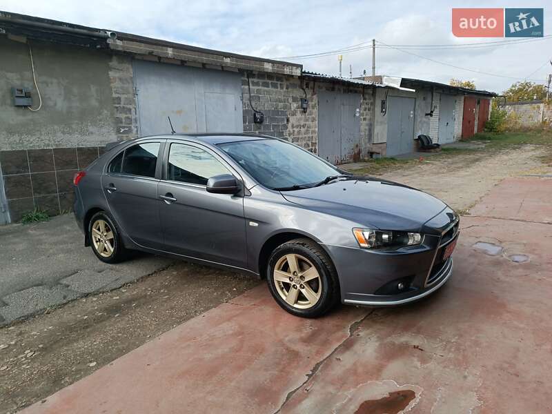 Mitsubishi Lancer 2011