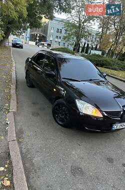 Седан Mitsubishi Lancer 2006 в  фото 18 Седан Mitsubishi Lancer 2006 в