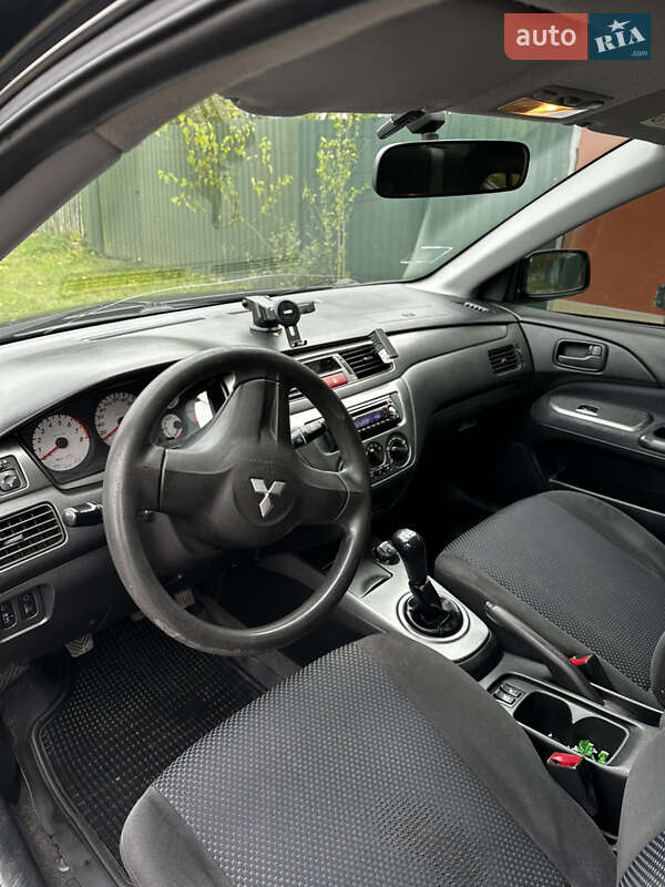Седан Mitsubishi Lancer 2007 в Славуте
