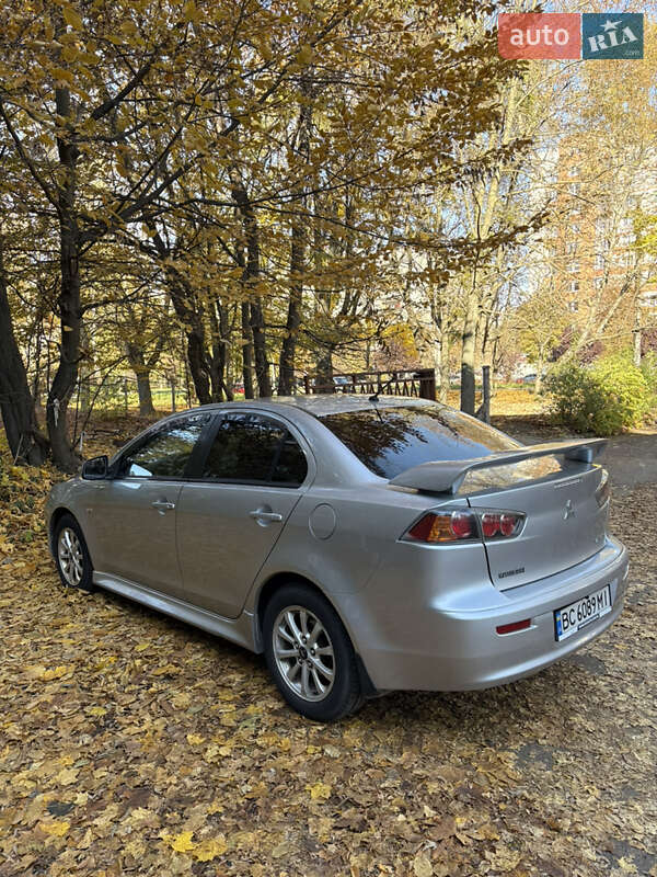 Седан Mitsubishi Lancer 2011 в Львові фото 14 Седан Mitsubishi Lancer 2011 в Львові