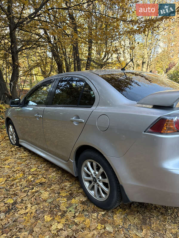 Седан Mitsubishi Lancer 2011 в Львові фото 16 Седан Mitsubishi Lancer 2011 в Львові