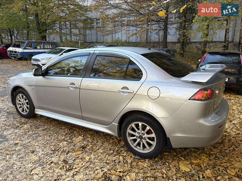 Седан Mitsubishi Lancer 2011 в Львові фото 18 Седан Mitsubishi Lancer 2011 в Львові