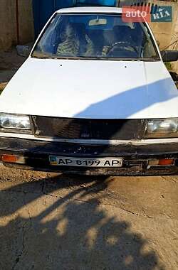 Седан Mitsubishi Lancer 1987 в  фото 2 Седан Mitsubishi Lancer 1987 в