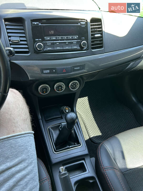 Седан Mitsubishi Lancer 2009 в Києві фото 8 Седан Mitsubishi Lancer 2009 в Києві