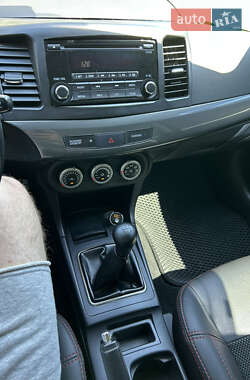 Седан Mitsubishi Lancer 2009 в  фото 8 Седан Mitsubishi Lancer 2009 в