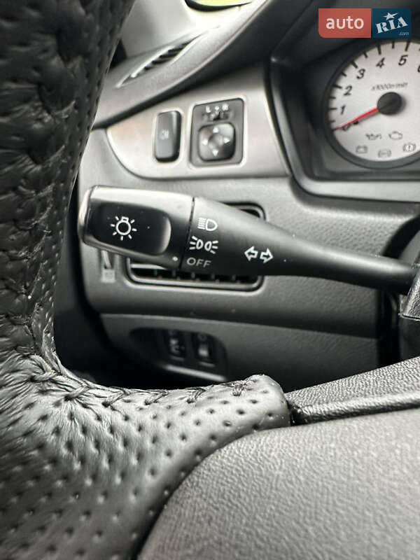 Седан Mitsubishi Lancer 2009 в Киеве