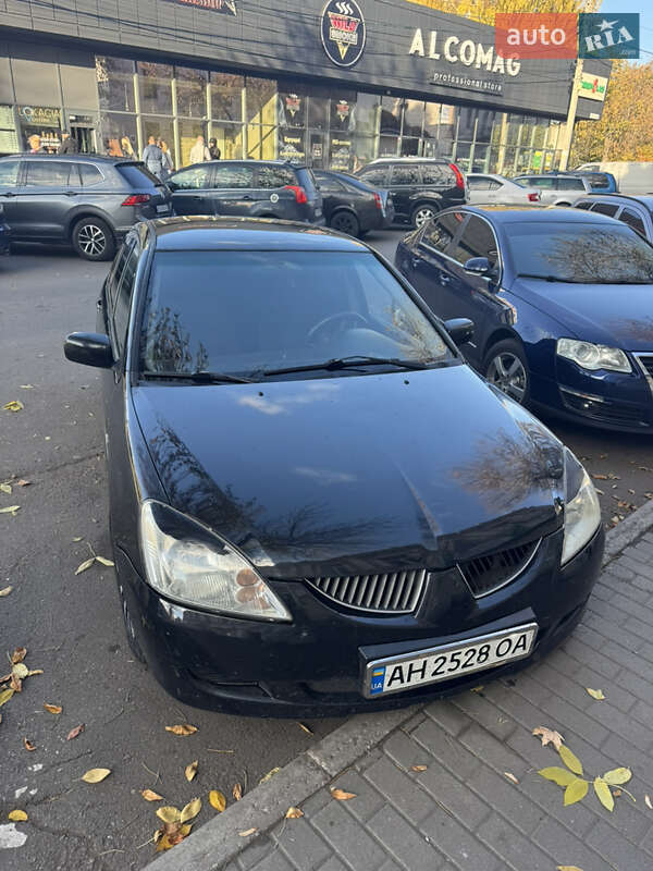 Седан Mitsubishi Lancer 2007 в  фото Седан Mitsubishi Lancer 2007 в