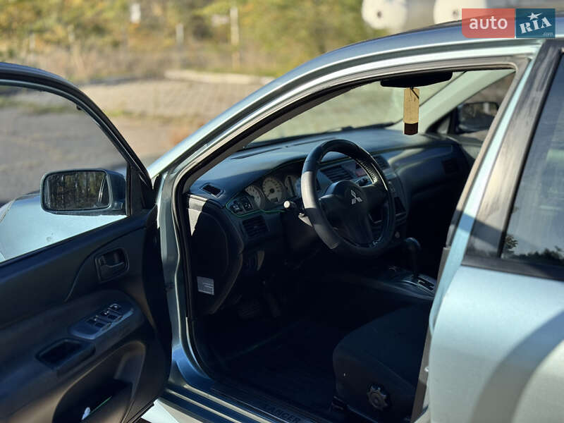 Седан Mitsubishi Lancer 2006 в Николаеве фото 10 Седан Mitsubishi Lancer 2006 в Николаеве