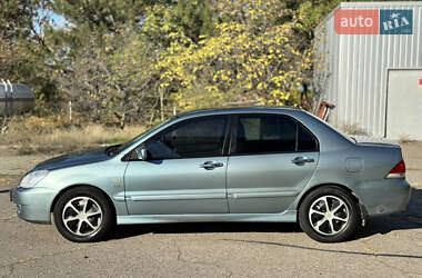 Седан Mitsubishi Lancer 2006 в  фото 8 Седан Mitsubishi Lancer 2006 в