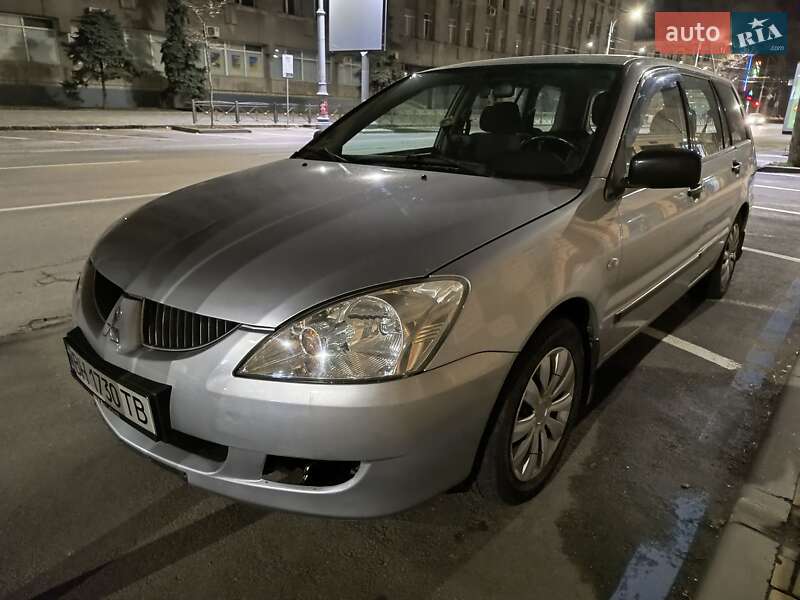 Универсал Mitsubishi Lancer 2004 в Первомайске фото Универсал Mitsubishi Lancer 2004 в Первомайске
