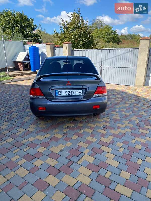 Седан Mitsubishi Lancer 2004 в Одесі