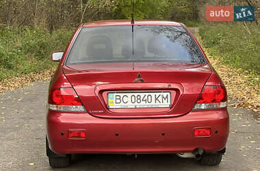Седан Mitsubishi Lancer 2009 в  фото 11 Седан Mitsubishi Lancer 2009 в