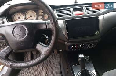 Універсал Mitsubishi Lancer 2004 в  фото 3 Універсал Mitsubishi Lancer 2004 в