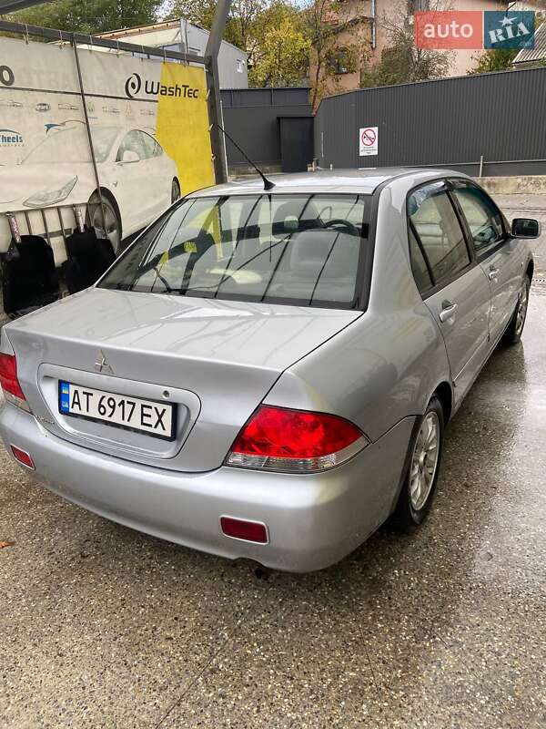Седан Mitsubishi Lancer 2005 в Черновцах фото 4 Седан Mitsubishi Lancer 2005 в Черновцах