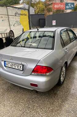 Седан Mitsubishi Lancer 2005 в  фото 4 Седан Mitsubishi Lancer 2005 в