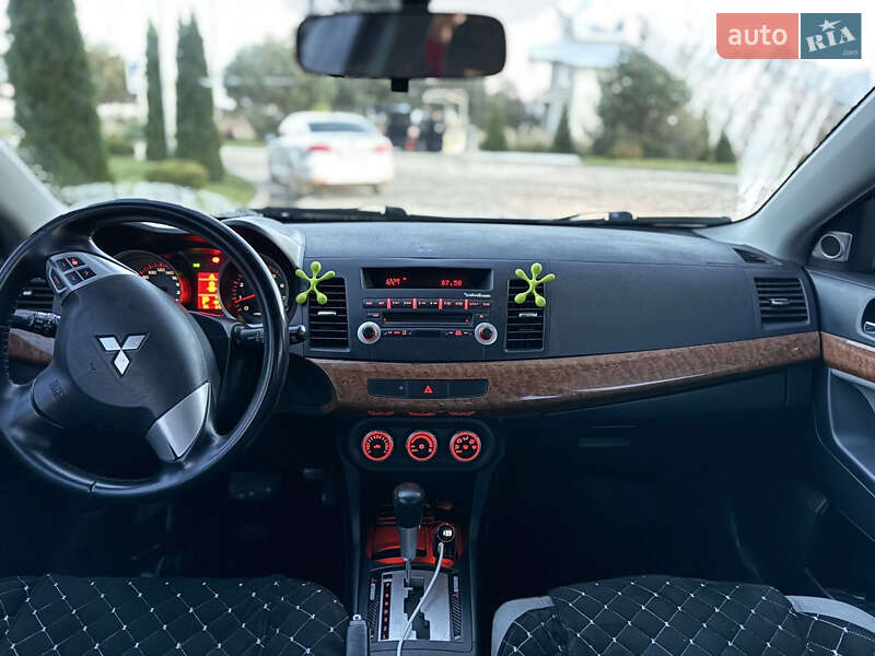Седан Mitsubishi Lancer 2007 в Самборе