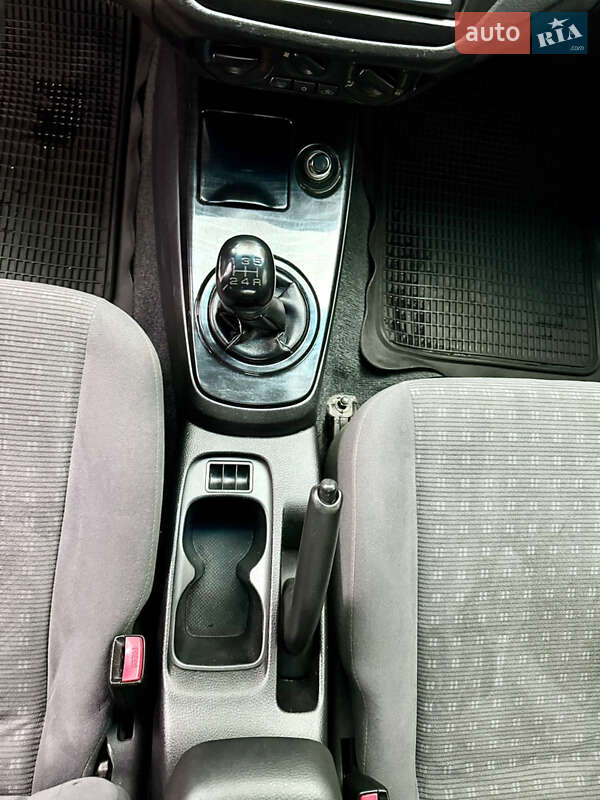 Седан Mitsubishi Lancer 2005 в Кременчуге фото 16 Седан Mitsubishi Lancer 2005 в Кременчуге