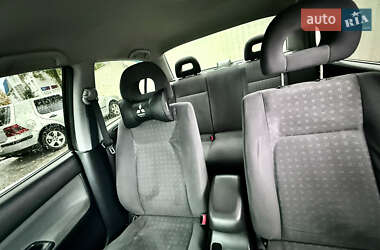 Седан Mitsubishi Lancer 2005 в  фото 20 Седан Mitsubishi Lancer 2005 в