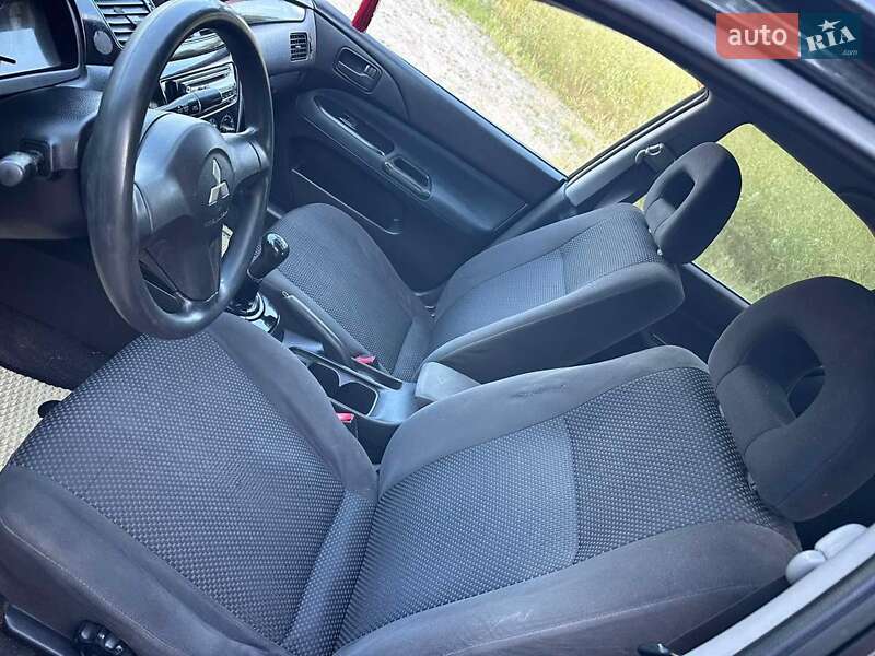Седан Mitsubishi Lancer 2006 в Киеве фото 3 Седан Mitsubishi Lancer 2006 в Киеве