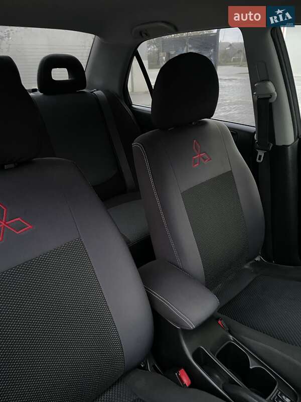 Седан Mitsubishi Lancer 2007 в Чемерівцях