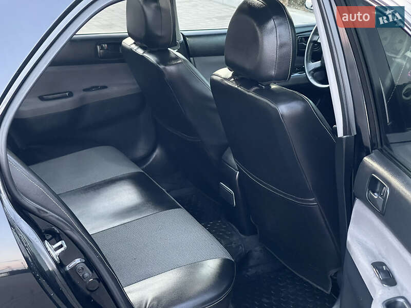 Седан Mitsubishi Lancer 2005 в Черкассах