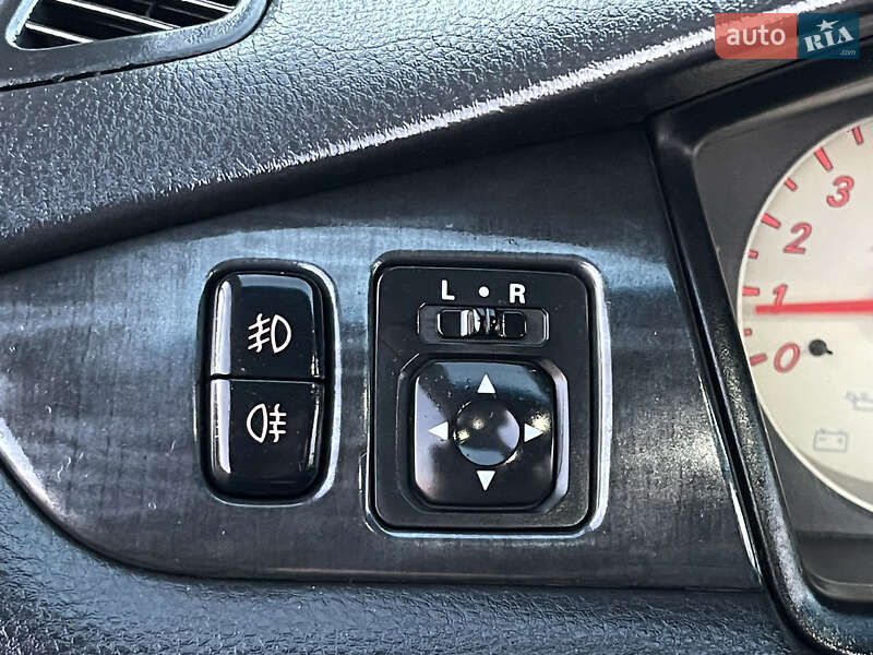 Седан Mitsubishi Lancer 2005 в Черкассах