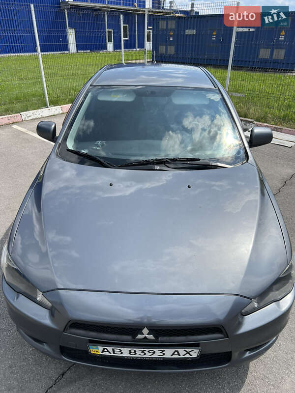 Седан Mitsubishi Lancer 2008 в Виннице
