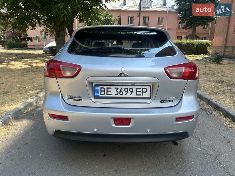 Хэтчбек Mitsubishi Lancer 2011 в Николаеве фото 5 Хэтчбек Mitsubishi Lancer 2011 в Николаеве