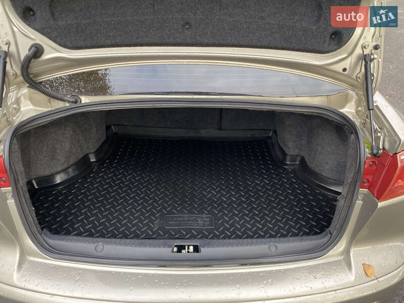 Седан Mitsubishi Lancer 2008 в Запорожье