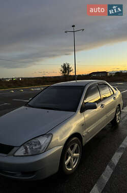 Седан Mitsubishi Lancer 2007 в Черновцах