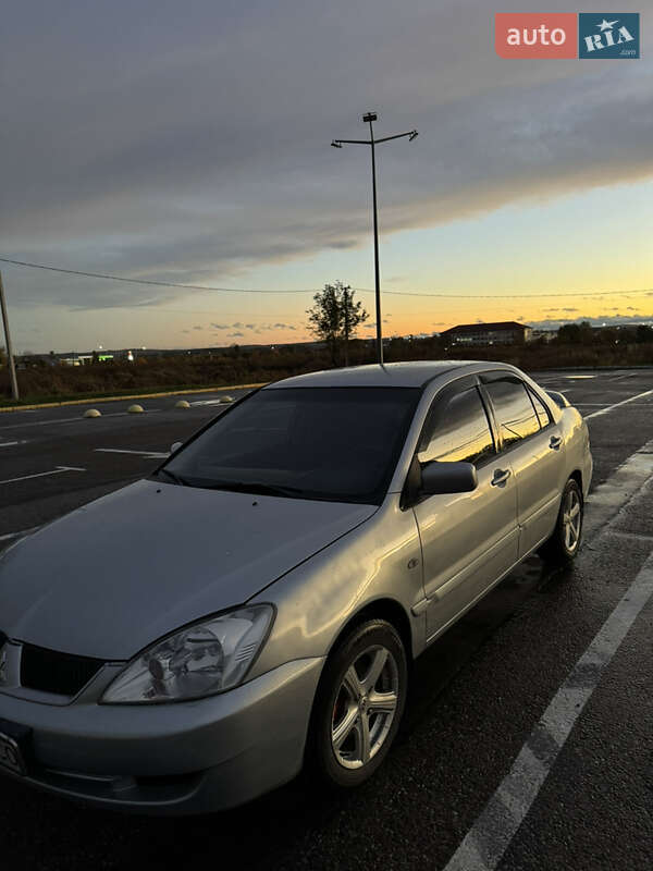 Седан Mitsubishi Lancer 2007 в Черновцах фото Седан Mitsubishi Lancer 2007 в Черновцах