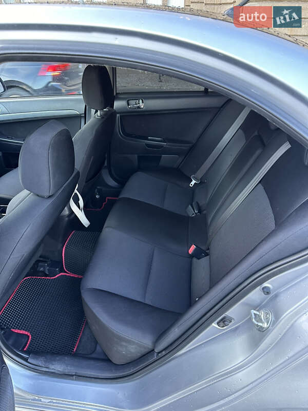 Седан Mitsubishi Lancer 2007 в Запорожье