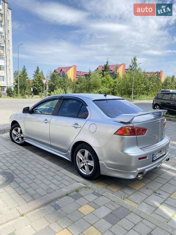 Седан Mitsubishi Lancer 2009 в Турці