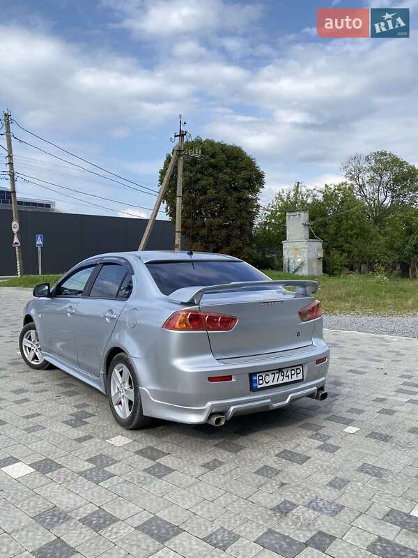 Седан Mitsubishi Lancer 2009 в Турці