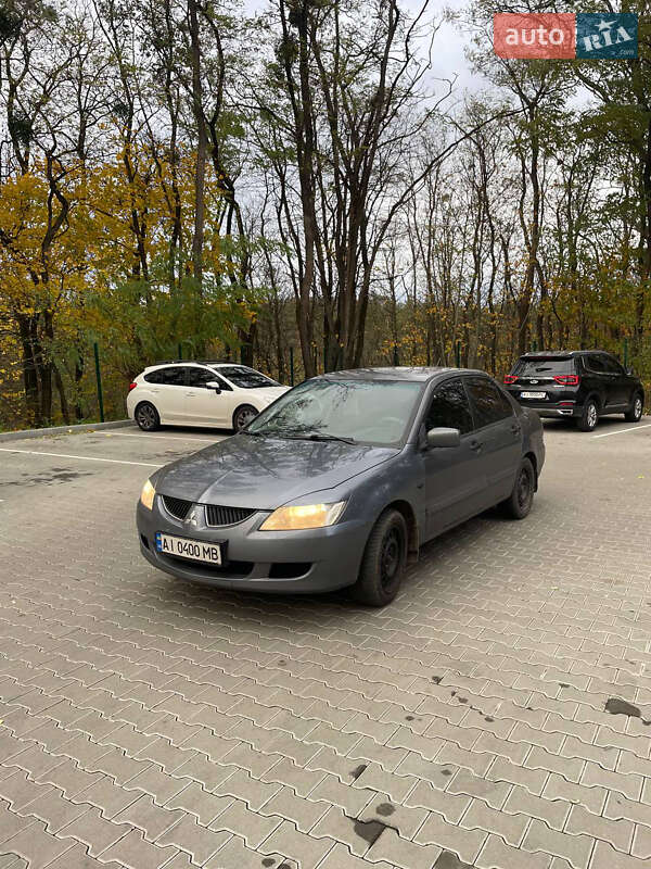 Седан Mitsubishi Lancer 2004 в Обухове фото 10 Седан Mitsubishi Lancer 2004 в Обухове