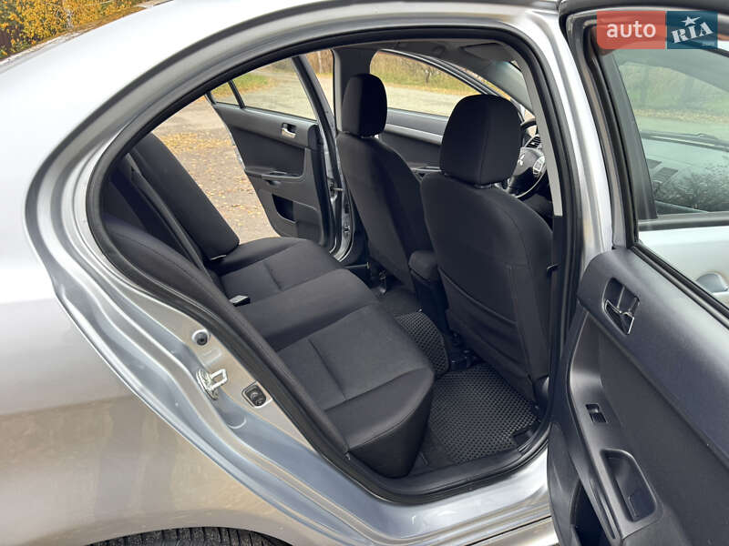 Седан Mitsubishi Lancer 2008 в Харькове фото 14 Седан Mitsubishi Lancer 2008 в Харькове