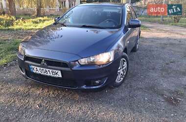Седан Mitsubishi Lancer 2010 в Черновцах