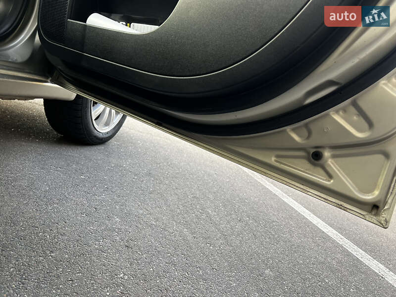 Седан Mitsubishi Lancer 2007 в Борисполі фото 12 Седан Mitsubishi Lancer 2007 в Борисполі